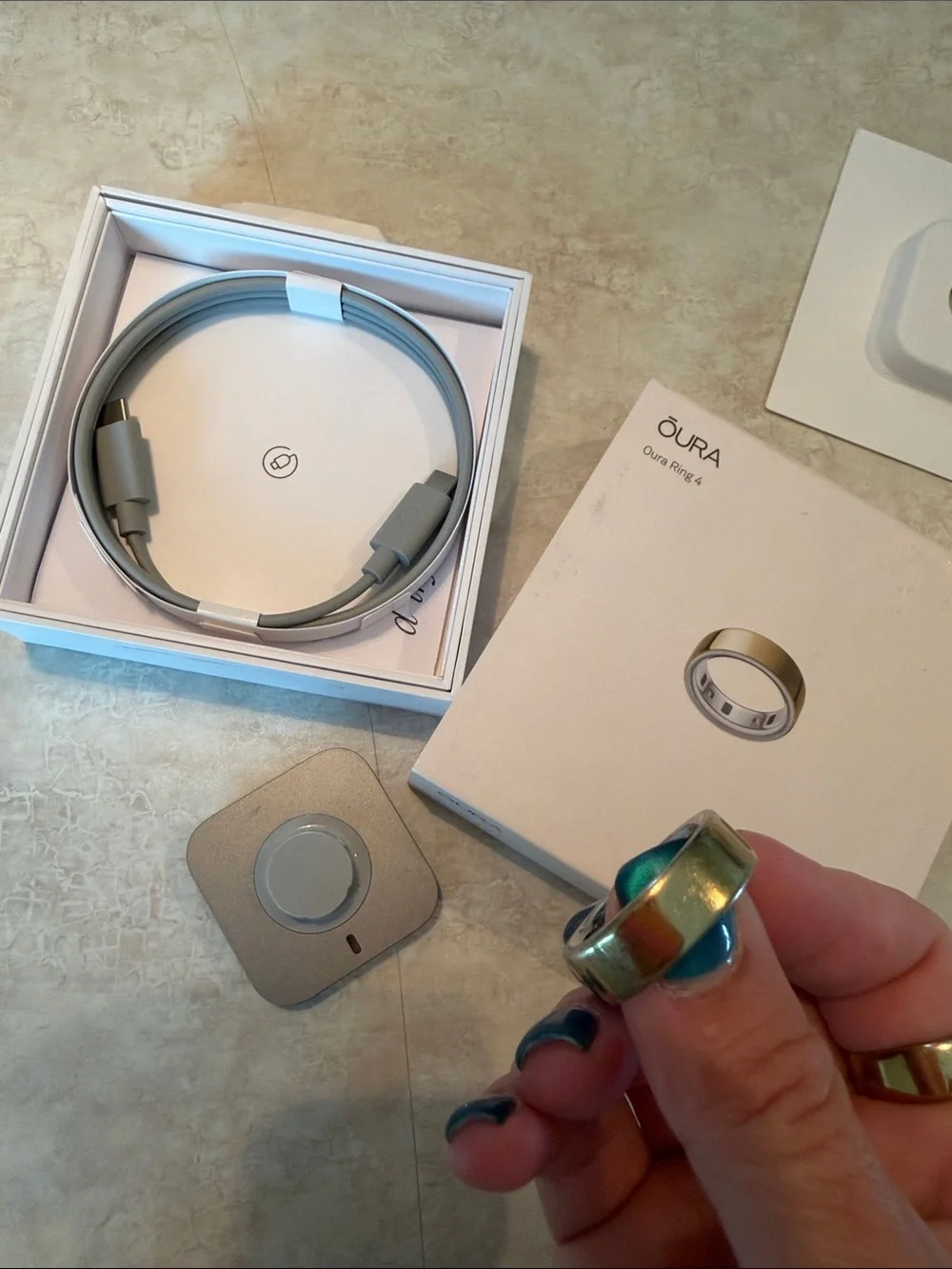 Oura Ring Gen 4 - GOLD - Size 11